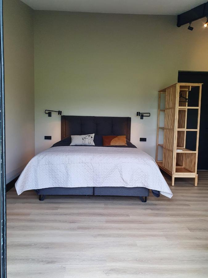 Hippe Schuur Bed & Breakfast Tytsjerk Dış mekan fotoğraf